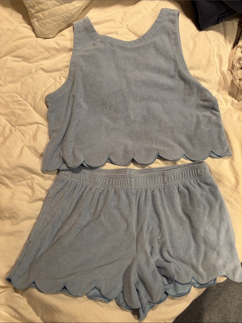 Soft Scallop-Trim Light Blue Terry Set - Women